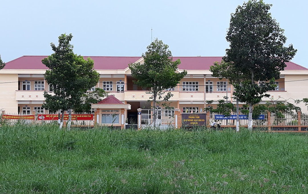 Trung tâm Giáo dục nghề nghiệp - Giáo dục thường xuyên huyện Hồng Dân